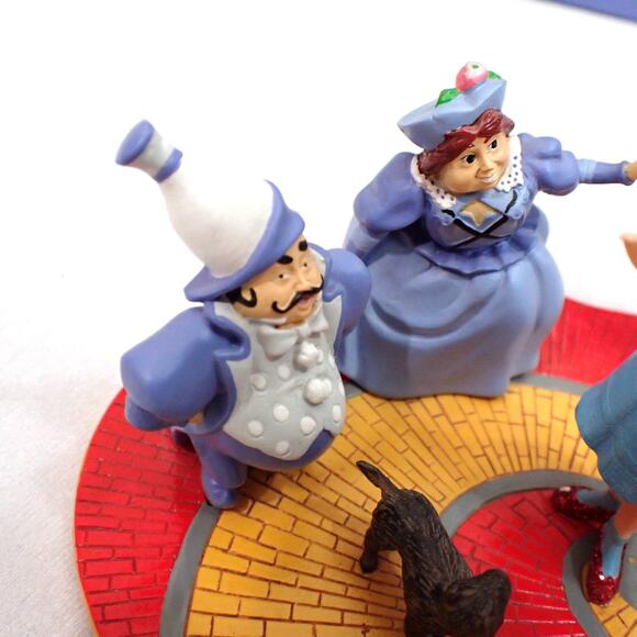 Wizard of Oz Dept 56 Follow the Yellow Brick Road Figurine w/Box 56.59360 - Picture 7 of 16